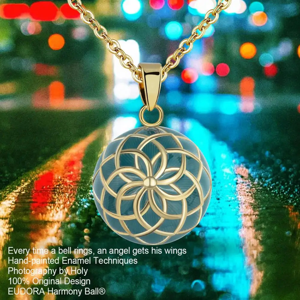 Green Gold Color Flower Ball Necklace