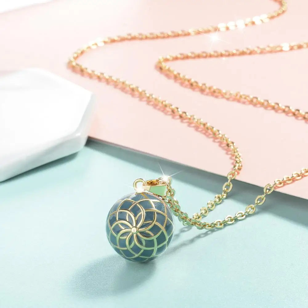 Green Gold Color Flower Ball Necklace