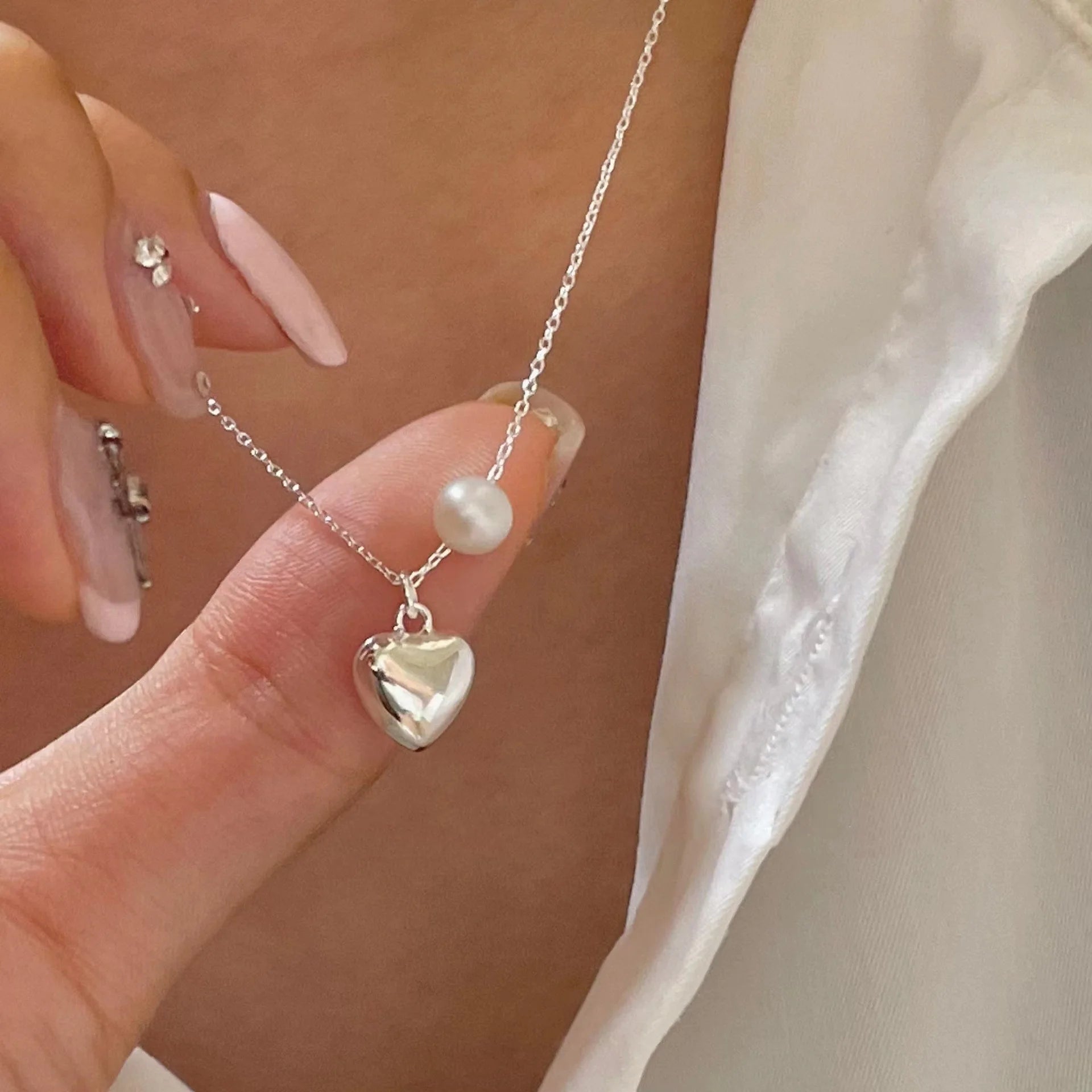 Pearl Simple Elegant Pendant Necklace