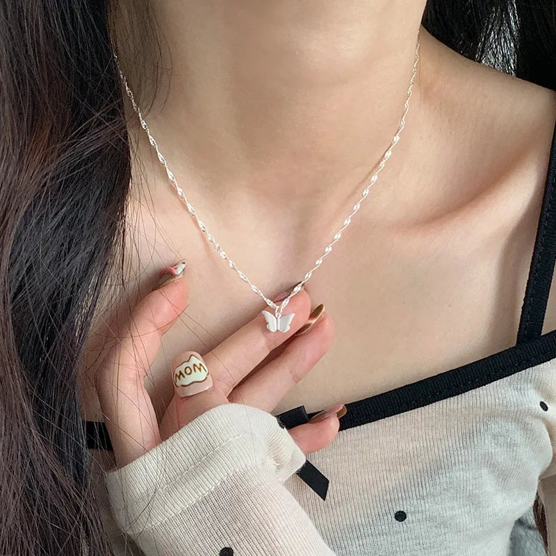 Pearl Simple Elegant Pendant Necklace