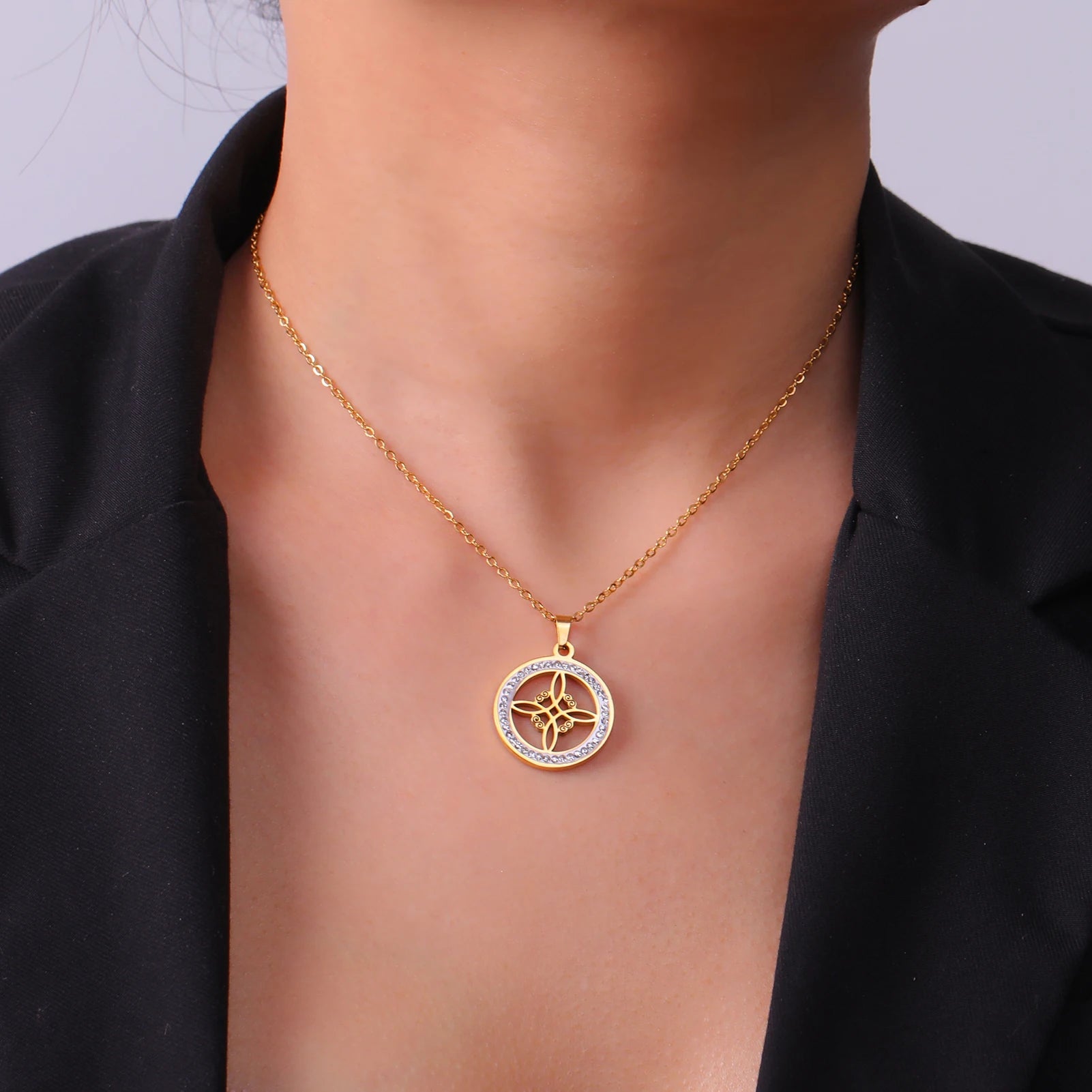 Zircon Round Pendant Necklaces