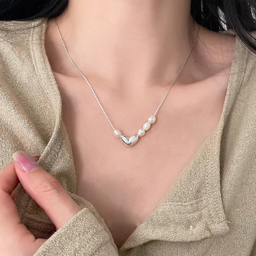 Pearl Simple Elegant Pendant Necklace