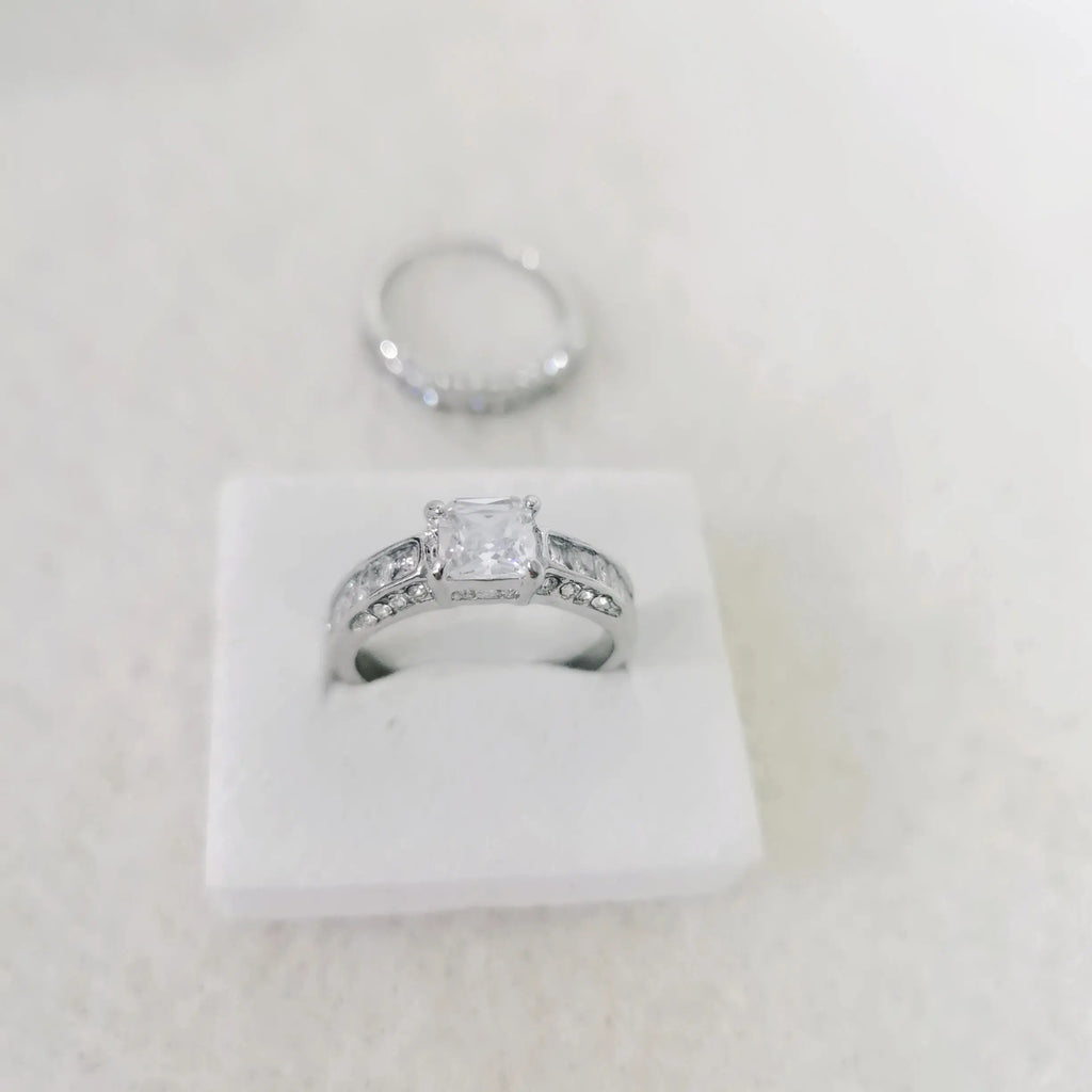 Alliance Engagement Wedding Rings