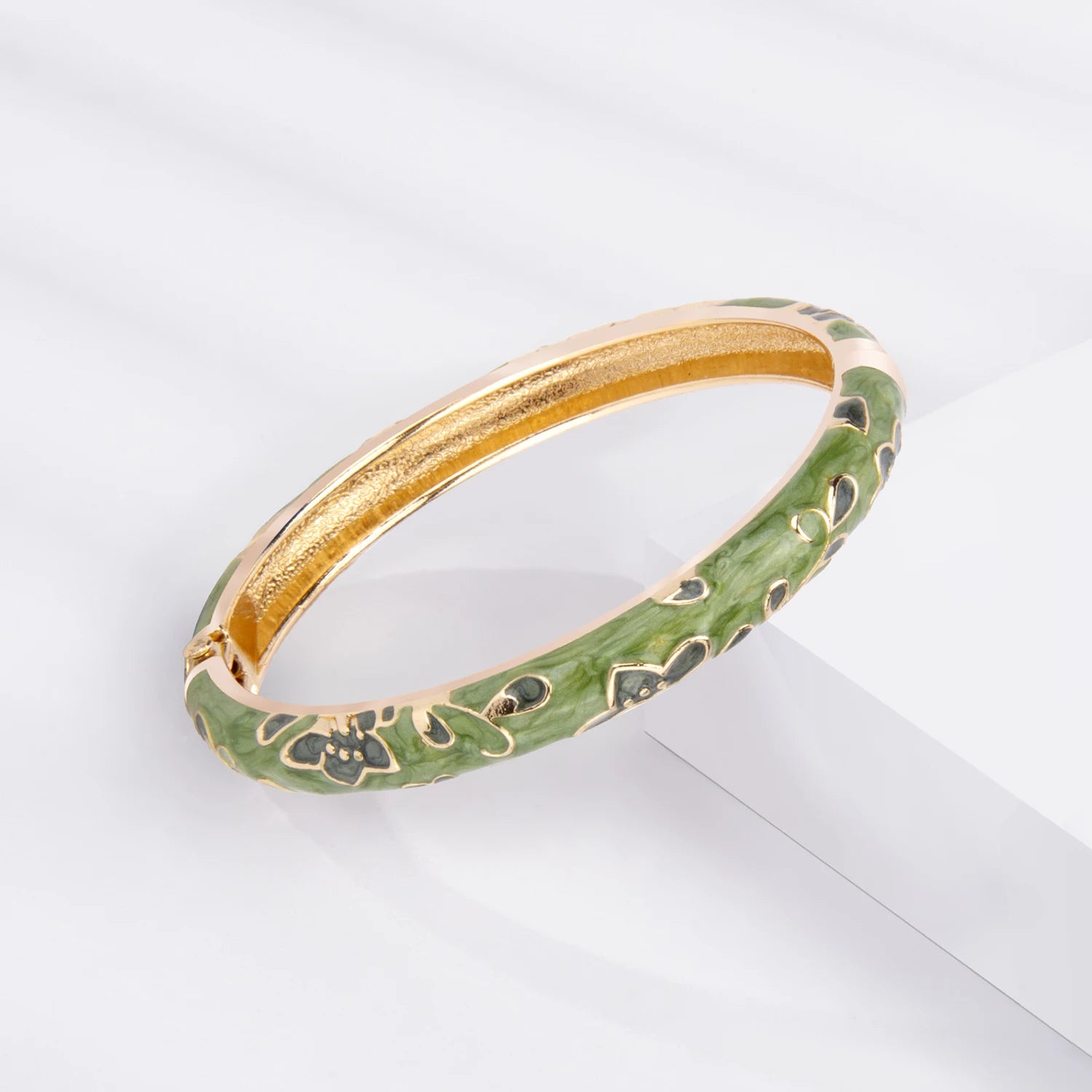 Hawaiian Women's Hand Bracelets