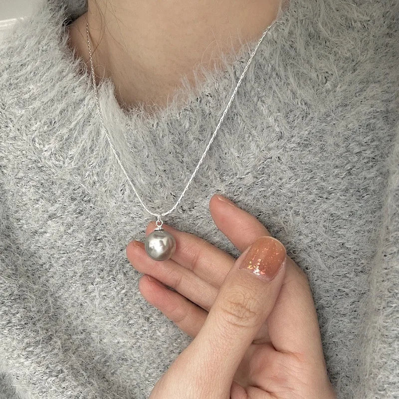 Pearl Simple Elegant Pendant Necklace