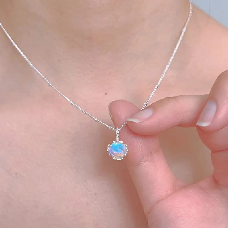 Pearl Simple Elegant Pendant Necklace