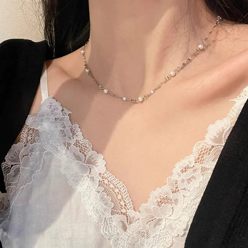 Pearl Simple Elegant Pendant Necklace