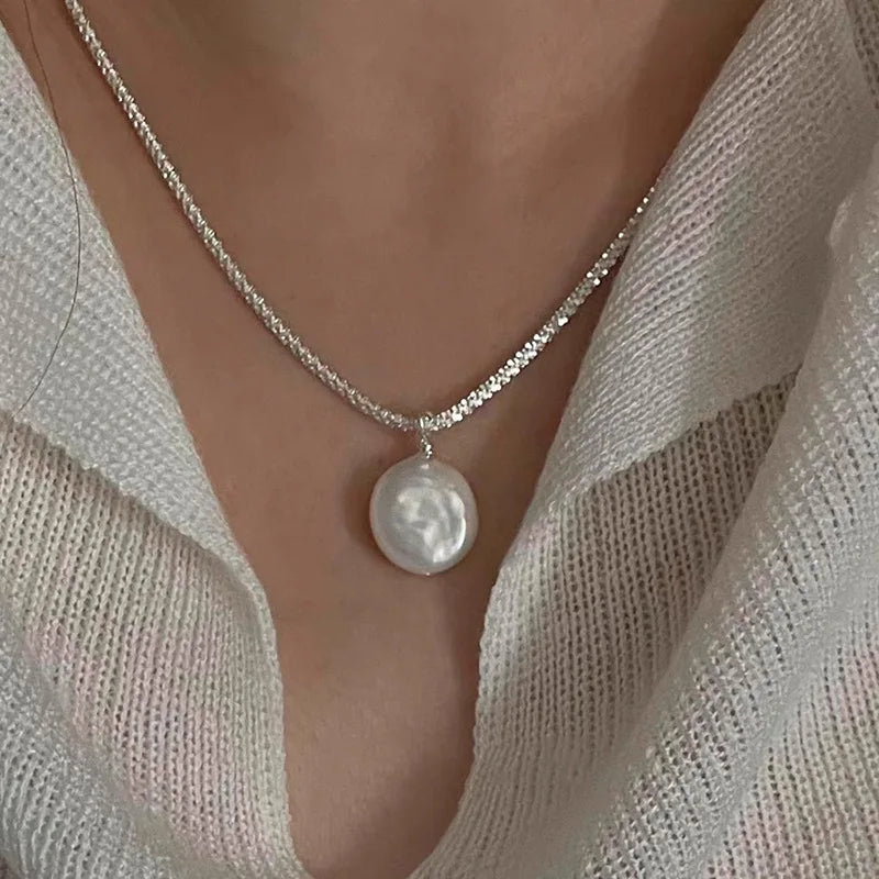 Pearl Simple Elegant Pendant Necklace
